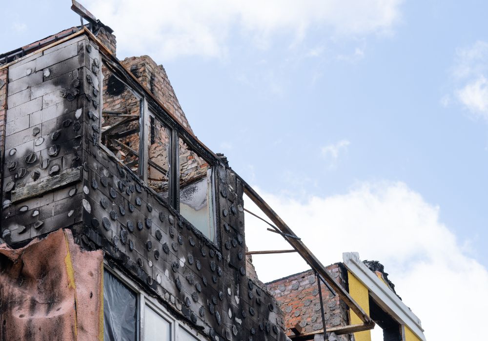 structure roof burnt house fire damage